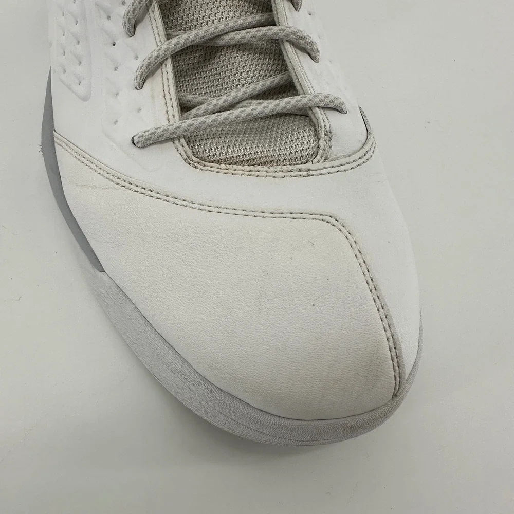 Jordan B. Fly White Wolf Grey Basketball Shoes 881444-003 Mens 13
